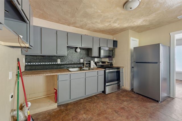 2609 Yeager Street, Fort Worth, TX 76112