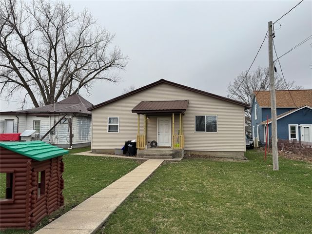 907 6th Avenue, Belle Plaine, IA 52208