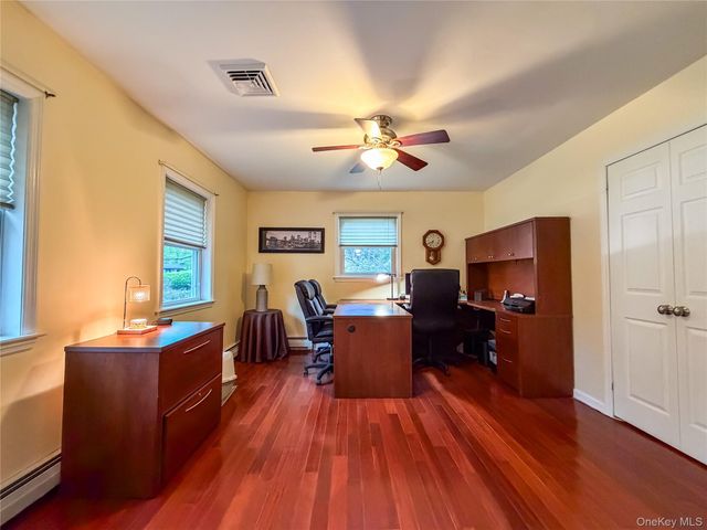 9 Robert Drive, Hyde Park, NY 12538