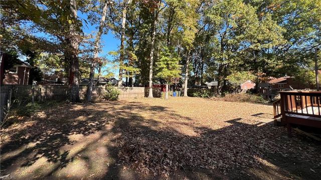 22 Green CT, Newport News, VA 23601