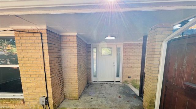 22 Green CT, Newport News, VA 23601