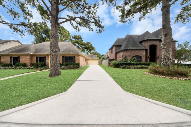 5126 Manorhaven Lane, Houston, TX 77084