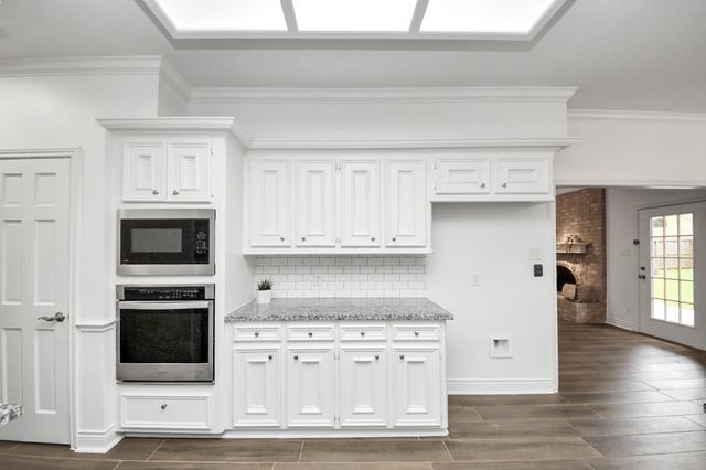 5126 Manorhaven Lane, Houston, TX 77084