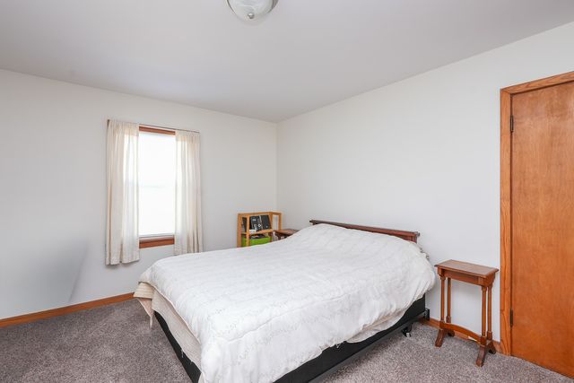 335 E Oak Street, Watseka, IL 60970