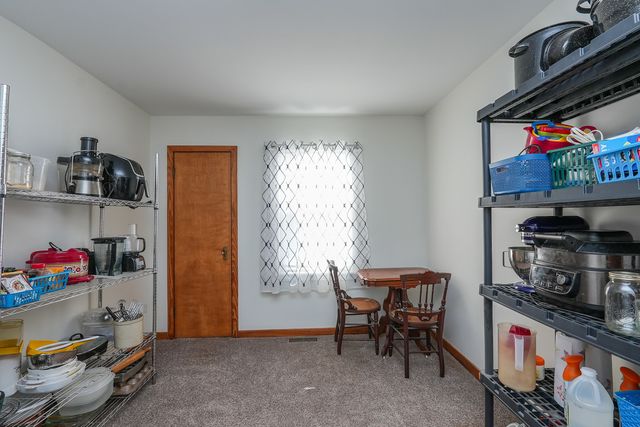 335 E Oak Street, Watseka, IL 60970