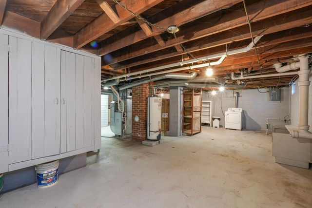 335 E Oak Street, Watseka, IL 60970