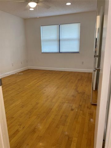 10537 NW 8th Street, Pembroke Pines, FL 33026