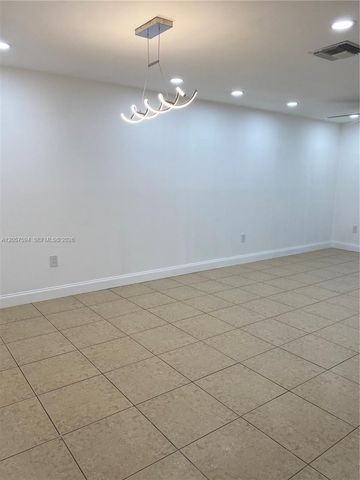 10537 NW 8th Street, Pembroke Pines, FL 33026