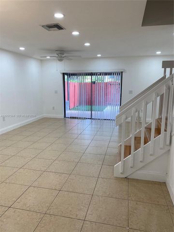 10537 NW 8th Street, Pembroke Pines, FL 33026
