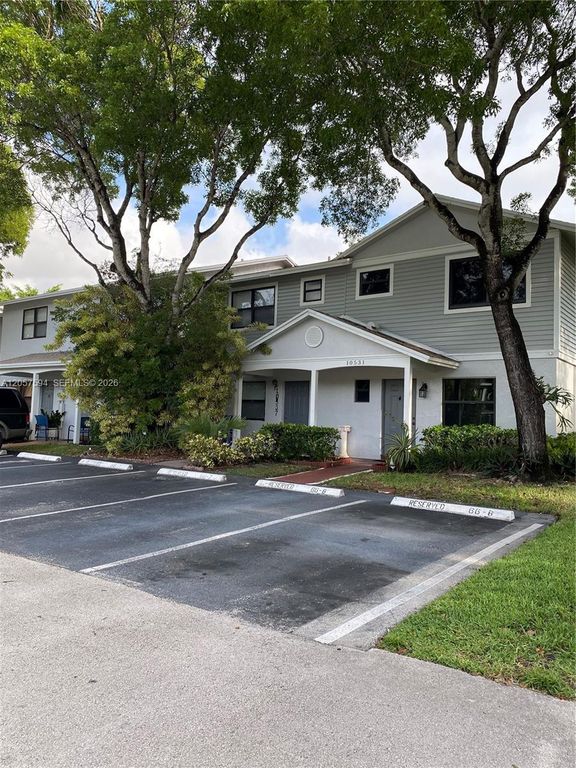10537 NW 8th Street, Pembroke Pines, FL 33026