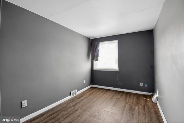 4026 GIDEON RD, Brookhaven, PA 19015