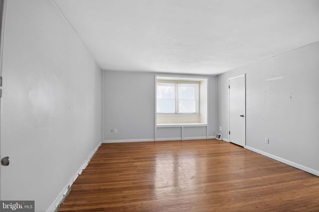 4026 GIDEON RD, Brookhaven, PA 19015
