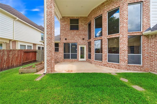 13211 Dusty Grove Lane, Sugar Land, TX 77498