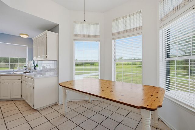 2227 County Road 2909, Dodd City, TX 75438