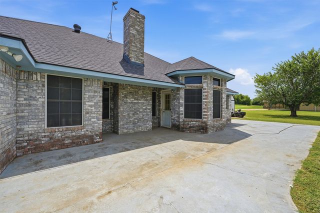 2227 County Road 2909, Dodd City, TX 75438
