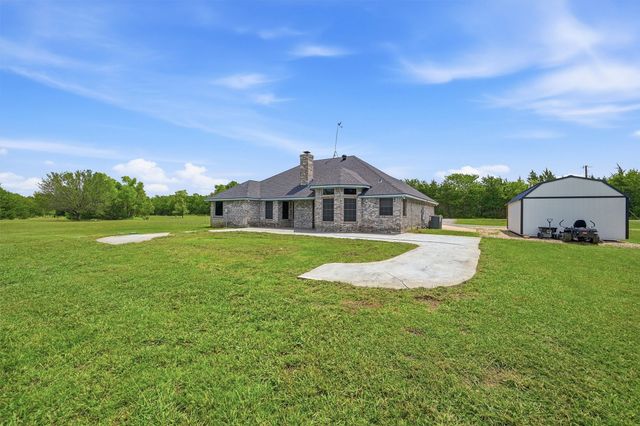 2227 County Road 2909, Dodd City, TX 75438