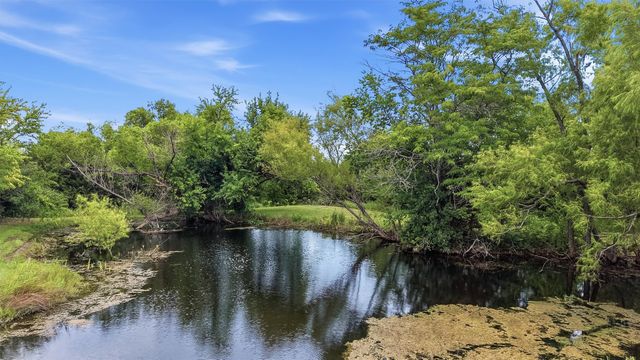 2227 County Road 2909, Dodd City, TX 75438