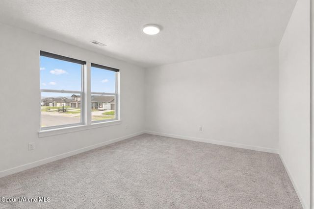 11781 N Banford Ln, Rathdrum, ID 83858