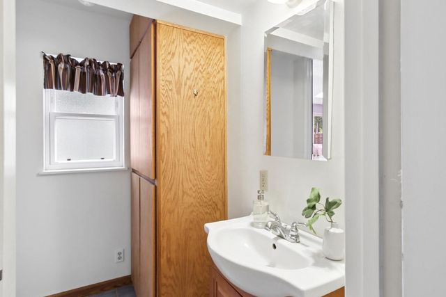 4720 Robertson Avenue, Carmichael, CA 95608