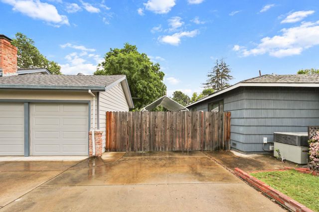 4720 Robertson Avenue, Carmichael, CA 95608