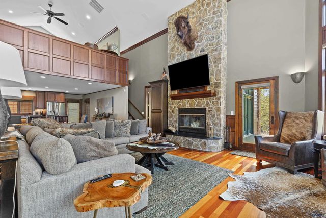 10726 CONNEMARA LN, Lead, SD 57754