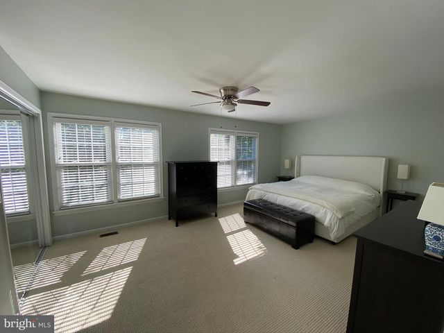 216 GRETNA GREEN CT, Alexandria, VA 22304