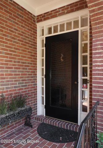 306 Penruth Ave, Louisville, KY 40207