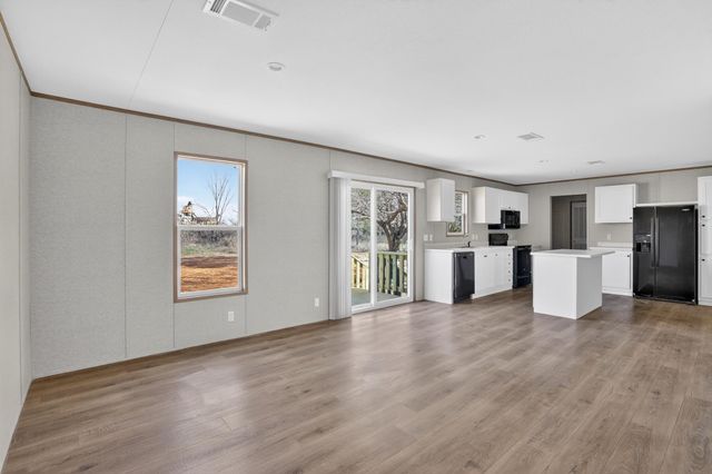 206 Rhett Court, Aurora, TX 76078