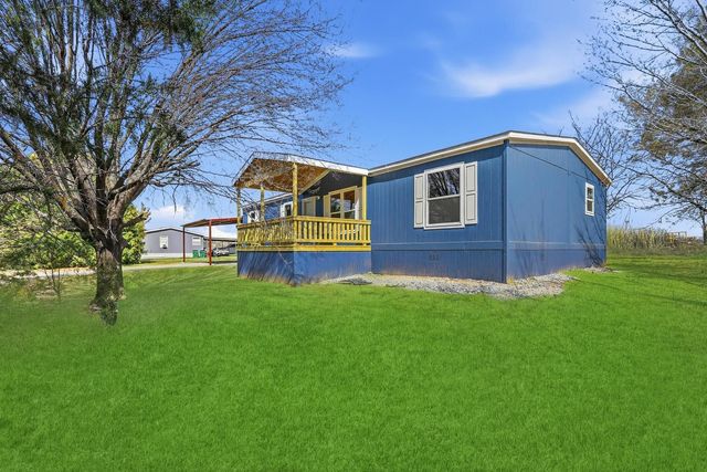 206 Rhett Court, Aurora, TX 76078