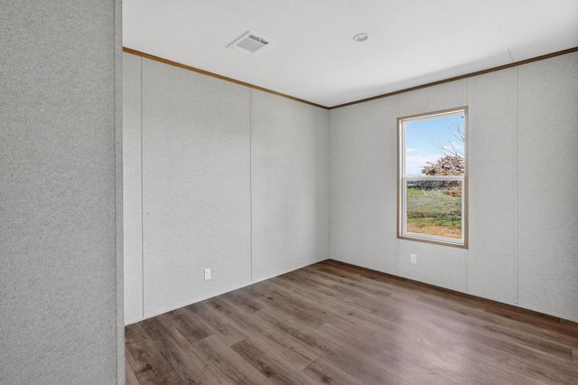 206 Rhett Court, Aurora, TX 76078