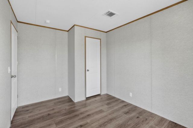 206 Rhett Court, Aurora, TX 76078