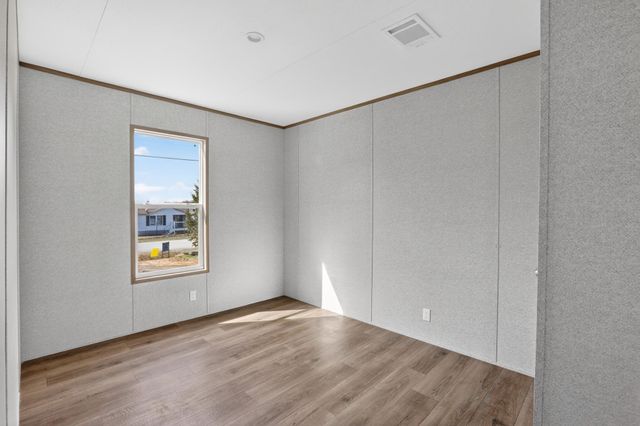 206 Rhett Court, Aurora, TX 76078