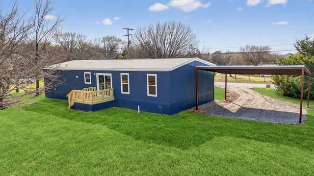 206 Rhett Court, Aurora, TX 76078