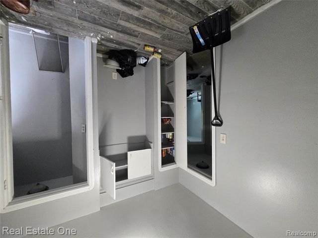 5798 Oldtown Street, Detroit, MI 48224