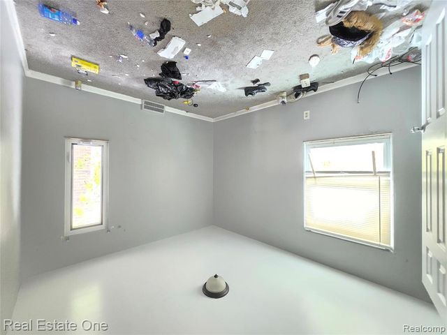 5798 Oldtown Street, Detroit, MI 48224