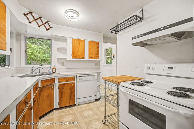 4675 Van Atta Road, Okemos, MI 48864
