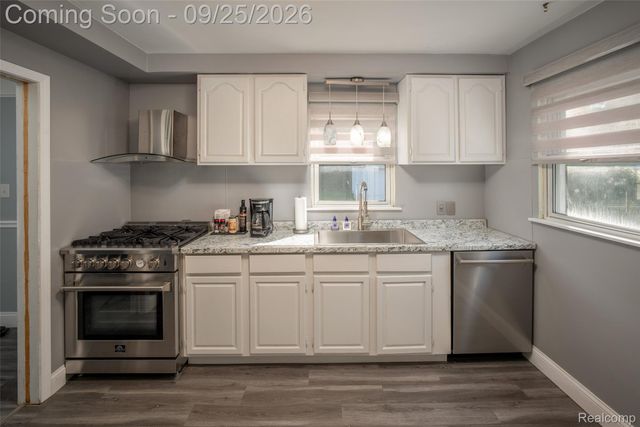 15932 Woodworth, Redford Charter Township, MI 48239