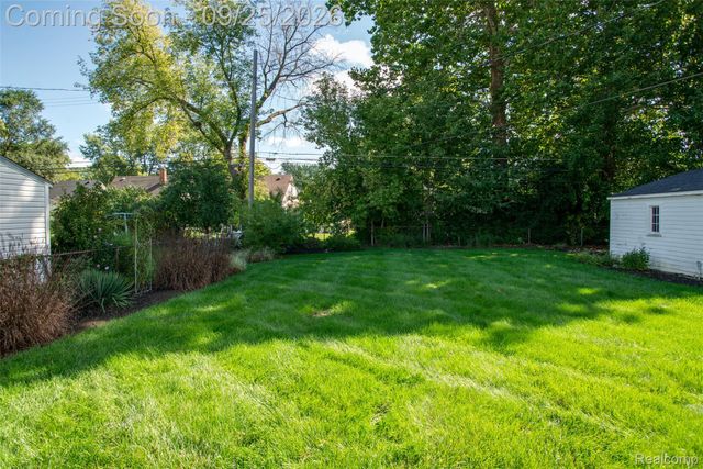 15932 Woodworth, Redford Charter Township, MI 48239