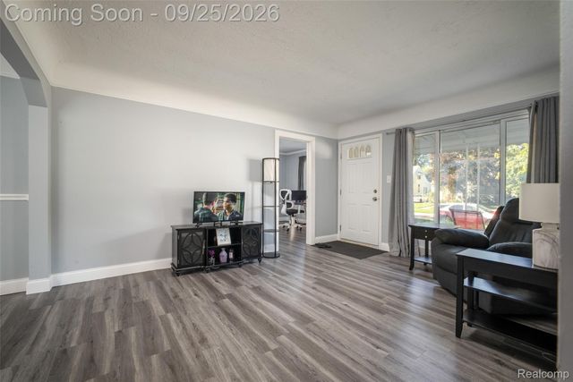 15932 Woodworth, Redford Charter Township, MI 48239