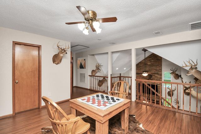 20202 Deer Run Road, Damon, TX 77430