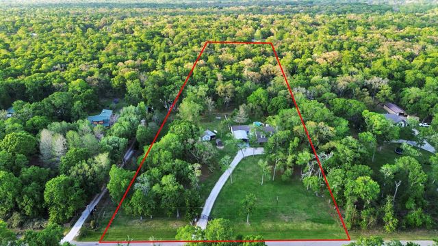 20202 Deer Run Road, Damon, TX 77430