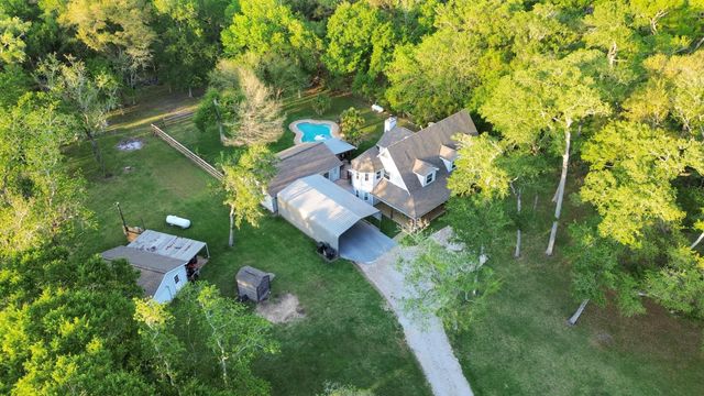 20202 Deer Run Road, Damon, TX 77430