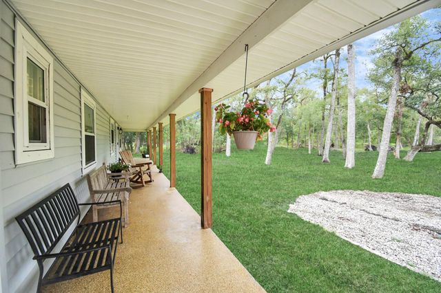 20202 Deer Run Road, Damon, TX 77430