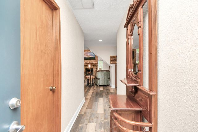 20202 Deer Run Road, Damon, TX 77430