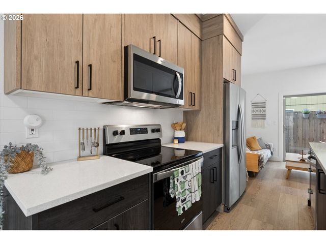 1211 N WINCHELL St 3, Portland, OR 97217
