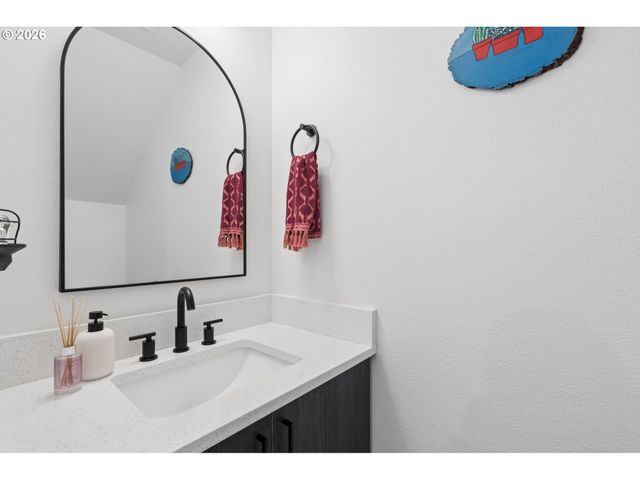1211 N WINCHELL St 3, Portland, OR 97217