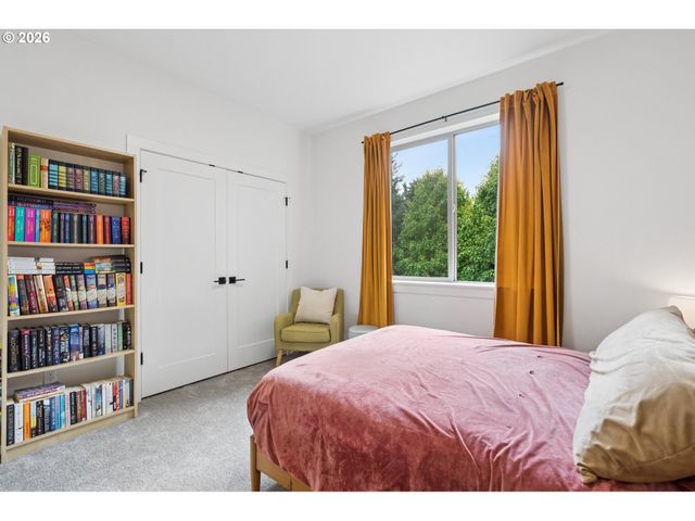 1211 N WINCHELL St 3, Portland, OR 97217