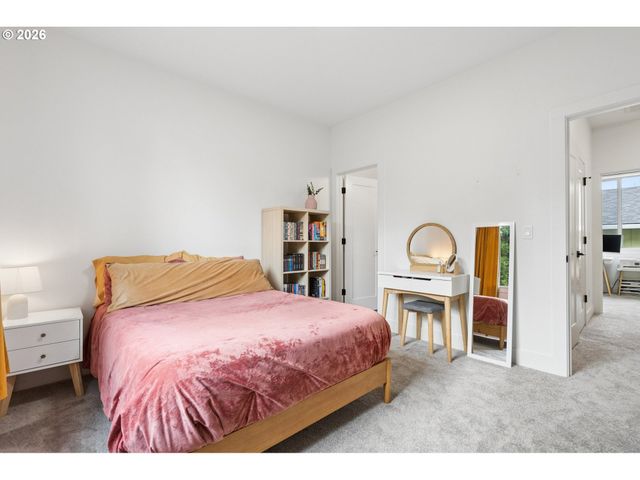 1211 N WINCHELL St 3, Portland, OR 97217