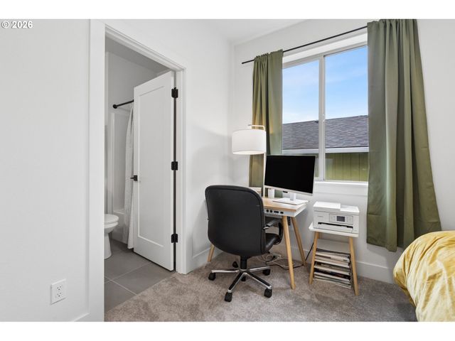 1211 N WINCHELL St 3, Portland, OR 97217
