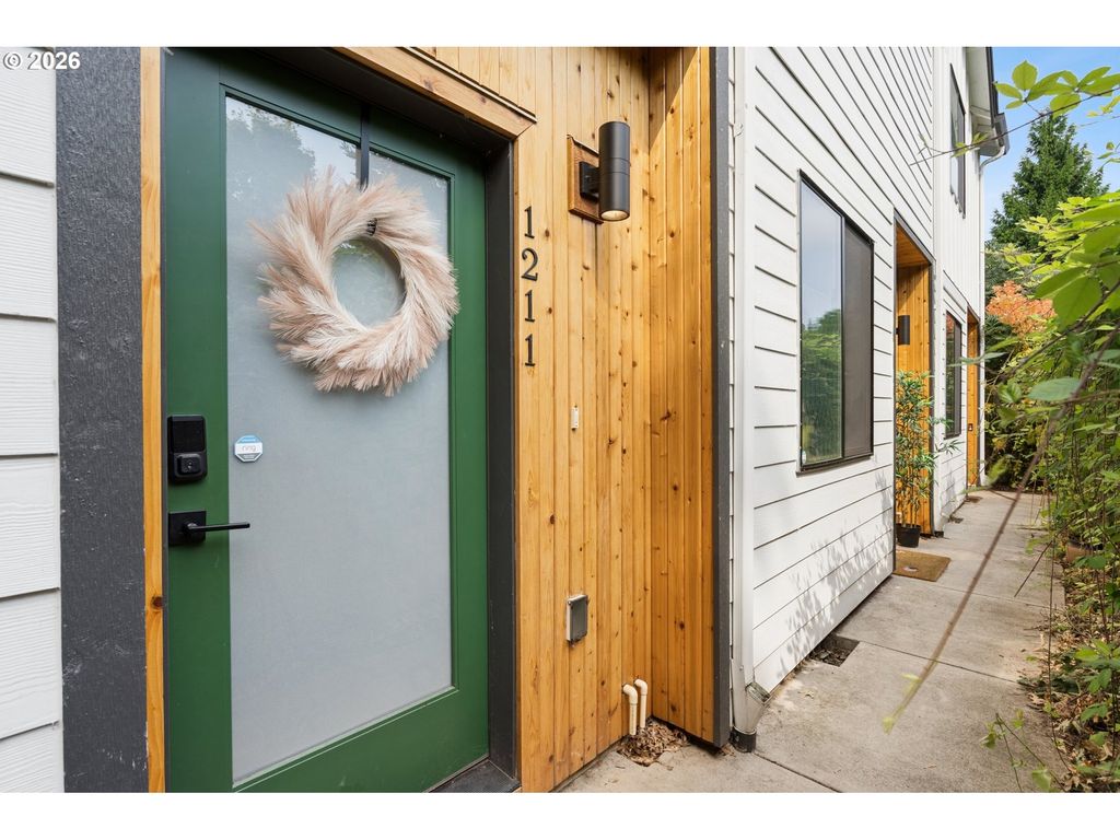 1211 N WINCHELL St 3, Portland, OR 97217